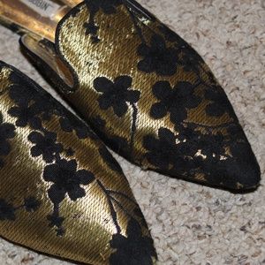 Cape Robbin Oriental Mule